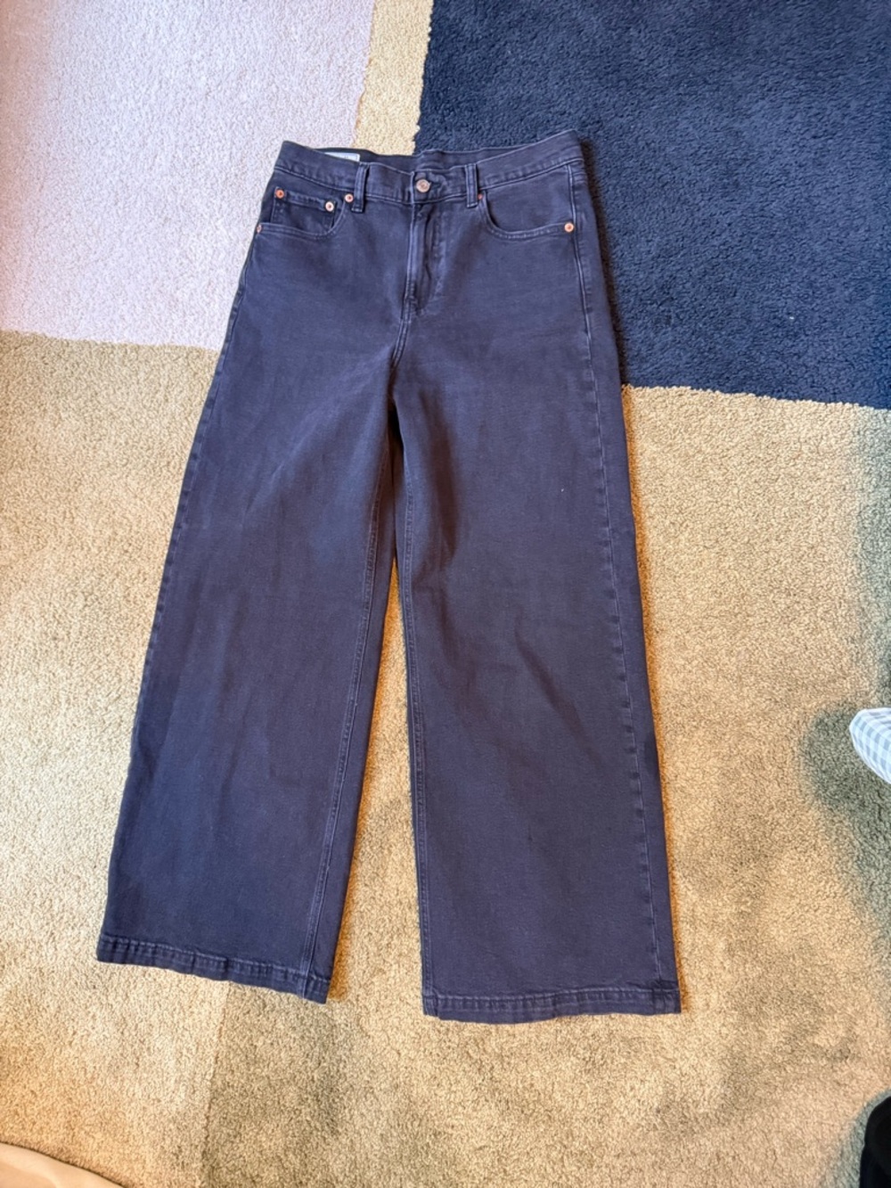 GAP Wide-Leg Jeans in Dark